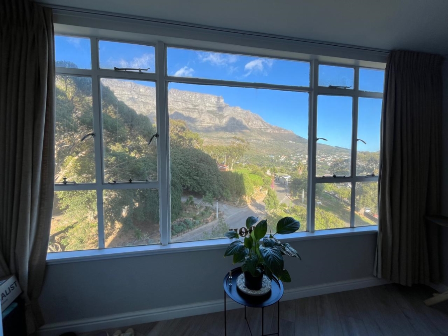 3 Bedroom Property for Sale in Vredehoek Western Cape